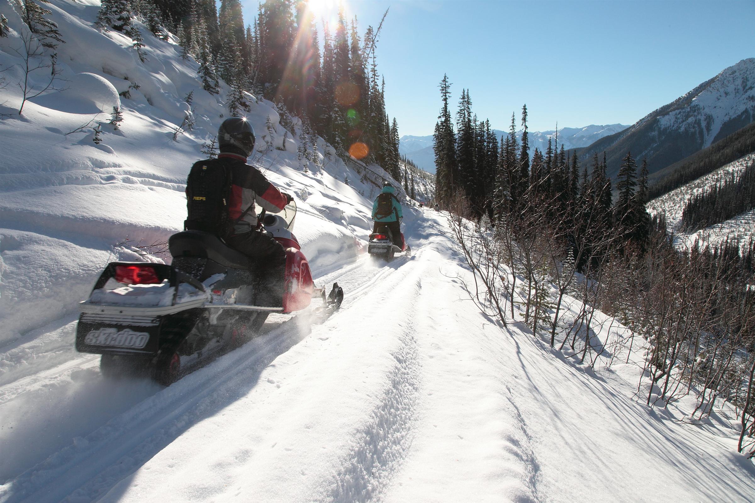 snowmobile tours banff