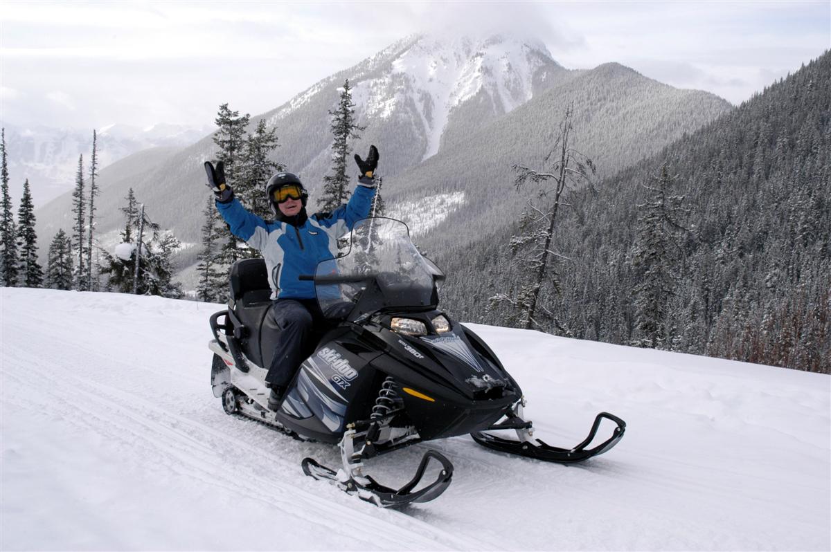 guided snowmobile tours bc