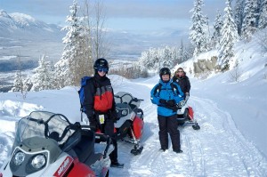 banff snowmobile tours