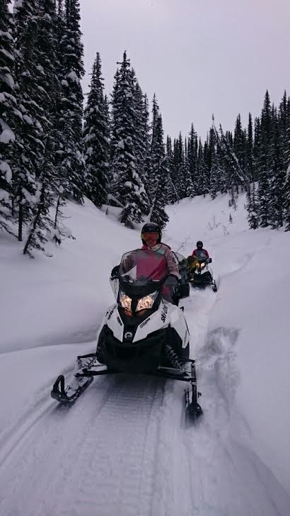 canmore snowmobile tours